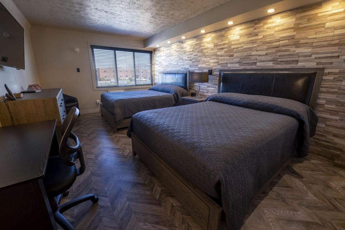 Motel Travelodge By Wyndham Drummondville