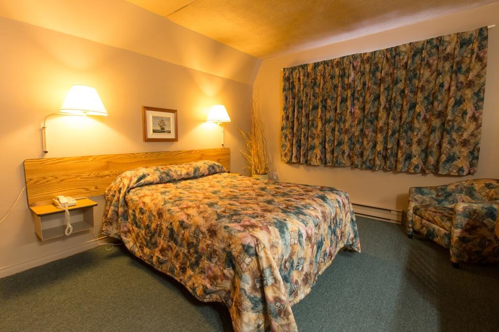 Travelodge By Wyndham Motel