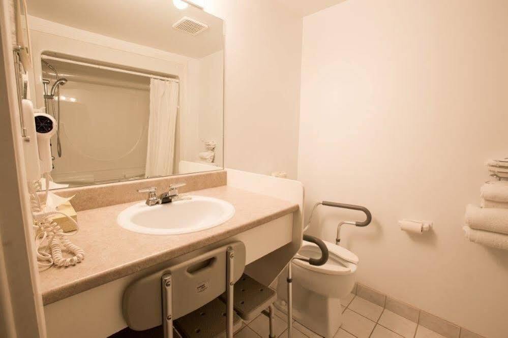 Travelodge By Wyndham Motel 3*